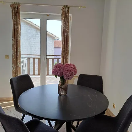 Karmen Apartment Primosten