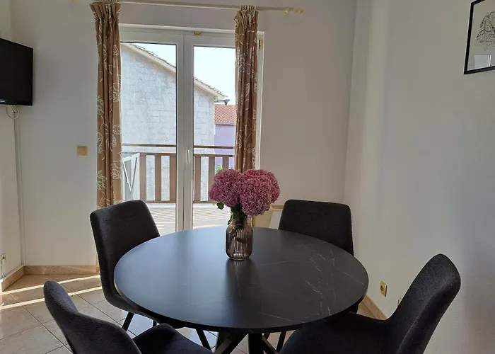 Karmen Appartement Primošten